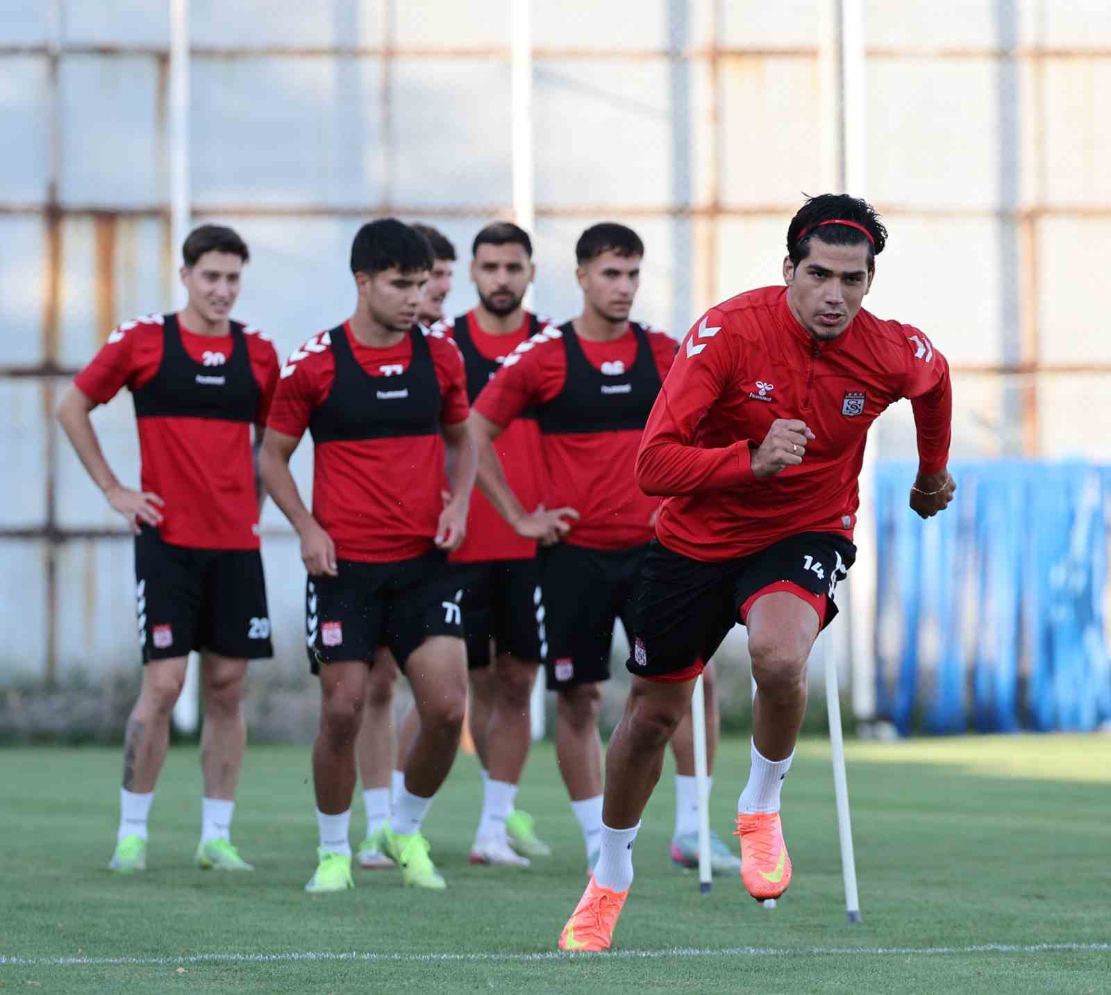 Sivasspor, Pendikspor Karşılaşması İçin Hazırlıklarını Sürdürüyor