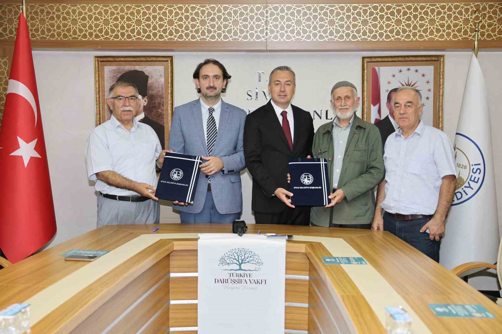 Sivas’ta Muhsin Yazıcıoğlu Darüşşifa Külliyesi İçin İmzalar Atıldı