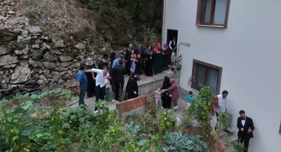 Trabzon’daki Düğünde Silahla Açılan Ateş Kanlı Bitti