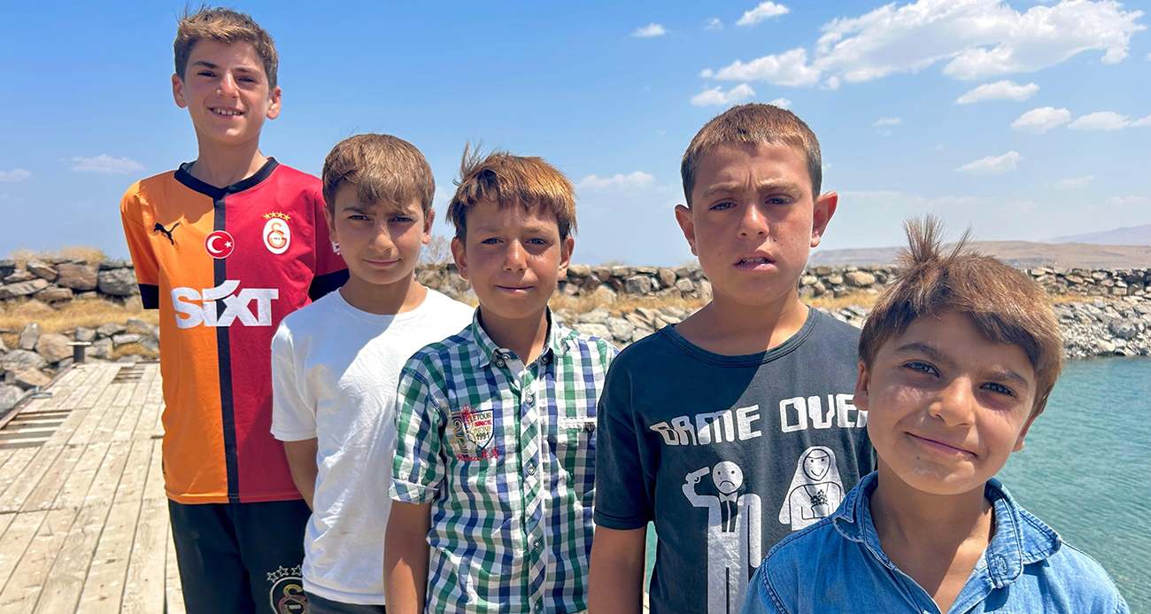 Van Gölü’nün Sıradışı Etkisi: Çocukların Saçlarını Sarıya Dönüştürüyor