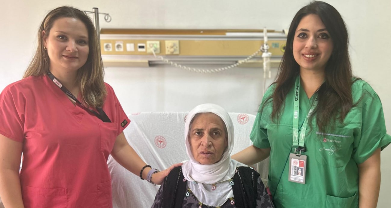 Van’da 60 Yaşındaki Kadının Kalbinden 2 Kilogramlık Kitle Çıkarıldı