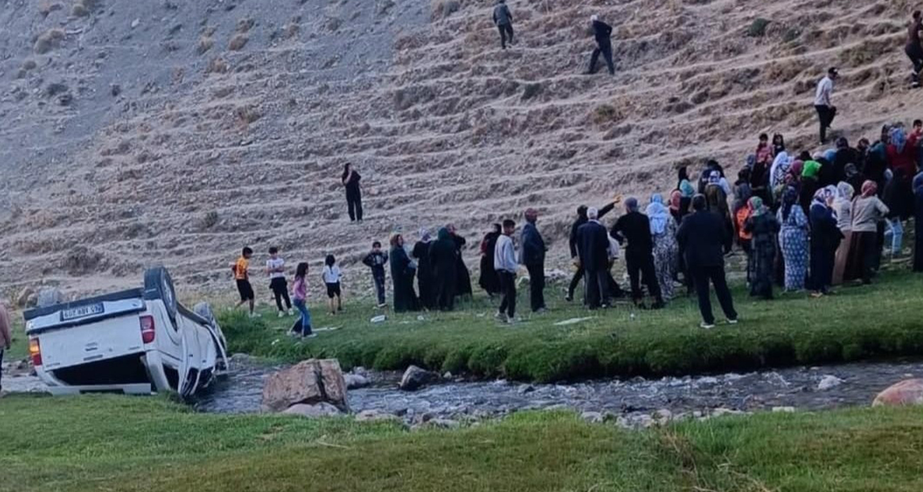 Van’da Uçurum Kazası: 6 Kişi Yaralandı