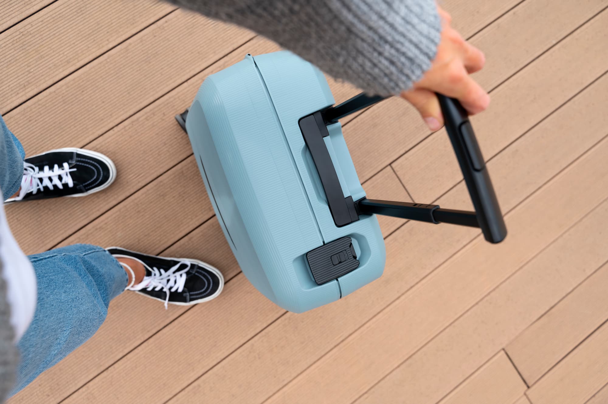 Hafif ve Dayanıklı Valiz Seçenekleriyle Yola Güvenle Çıkın