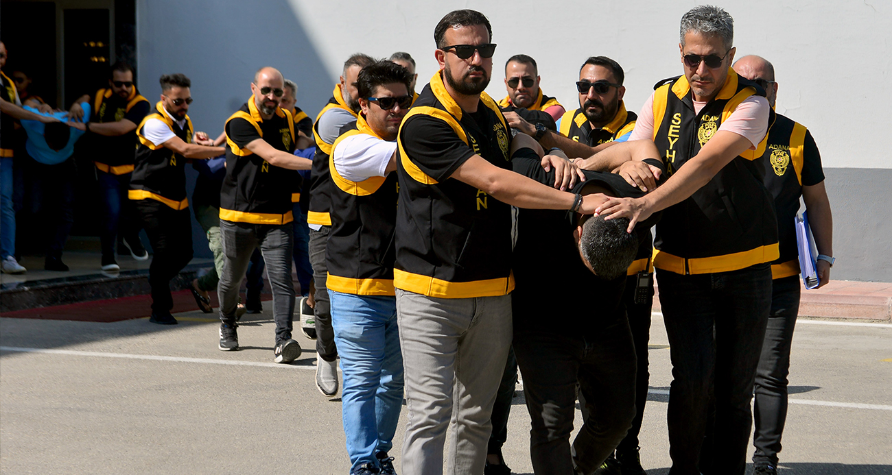 Adana’da Büyük Suç Örgütü Operasyonu: Çok Sayıda Silah ve Uyuşturucu Hap Ele Geçirildi