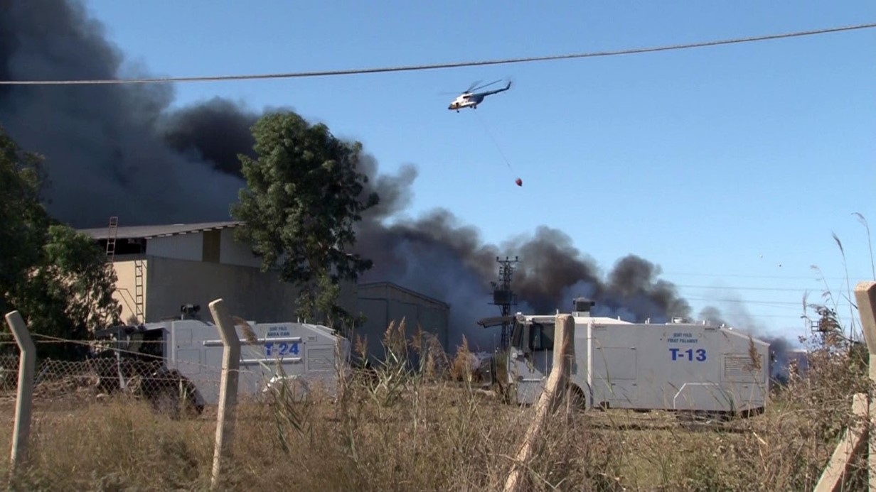 Adana’daki Geri Dönüşüm Tesisi Yangınına Geniş Çaplı Müdahale