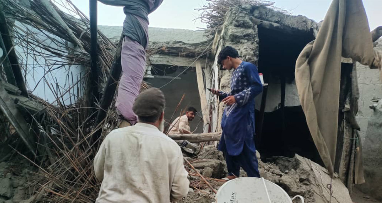 Afganistan’da Büyük Deprem: 800 Ölü, Binlerce Yaralı