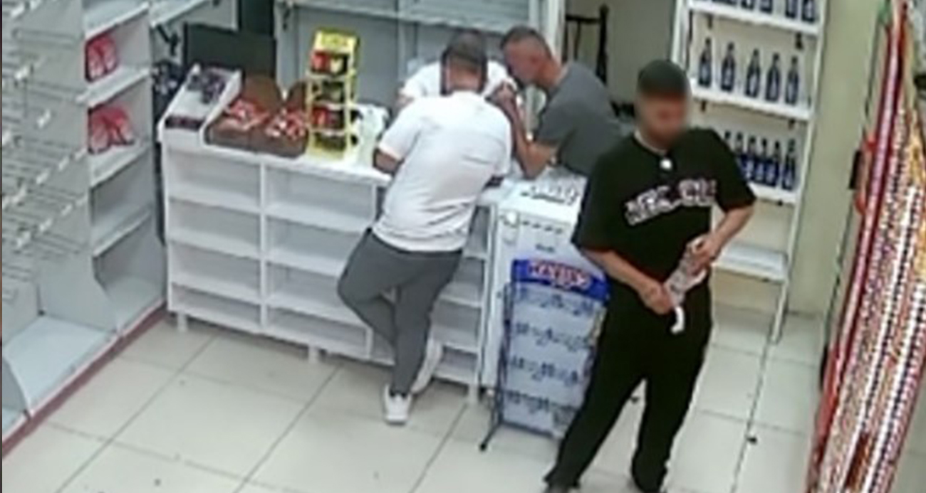 Arnavutköy’de Şaşırtan Hırsızlık: Eşofmanına Sakladığı İçeceği Çaldı