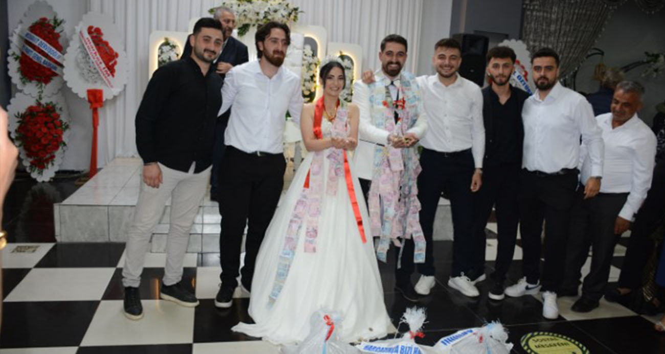 Artvin’de Düğüne Özel Sürpriz: Geline Ağırlığı Kadar Para!