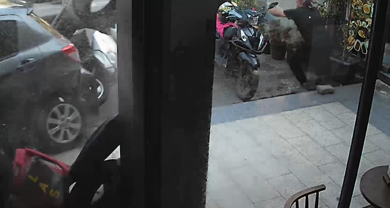 Başakşehir’de Kontrolsüz Araç Dehşeti: Kurye Son Anda Kurtuldu