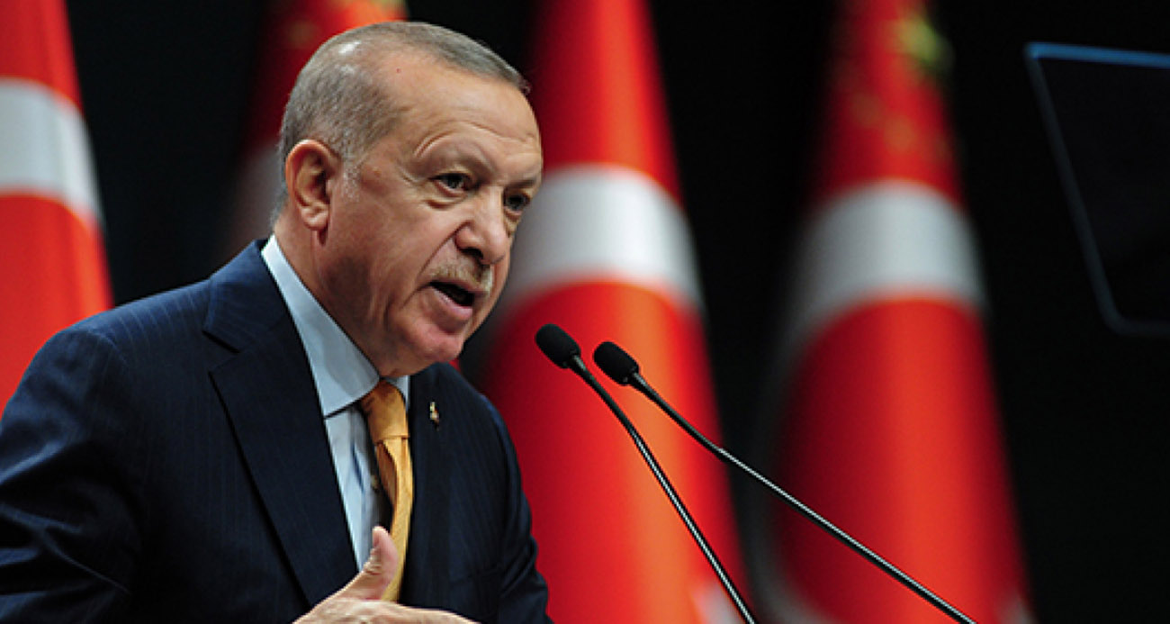 Cumhurbaşkanı Erdoğan, 300 Bininci Afet Konutunun Anahtarını Teslim Etti