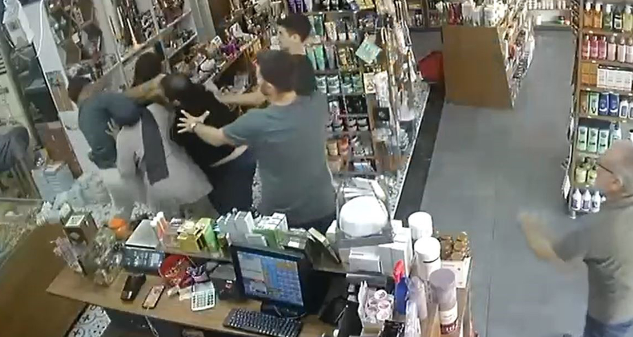 İstanbul’da Esnaf Arasında Şiddetli Kavga: 16 Yaşındaki Genç Darp Edildi