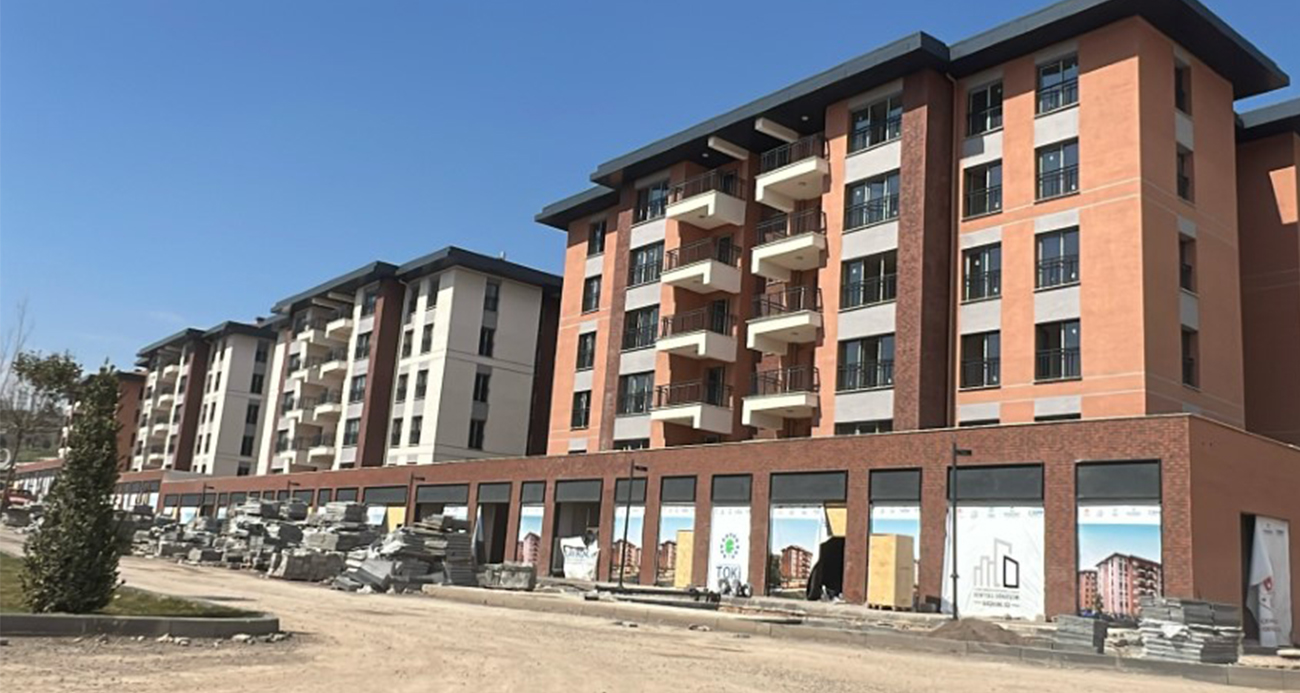 Kahramanmaraş’ta Yeniden İnşa Edilen Ebrar Sitesi, Yeni Yüzüyle Hayata Merhaba Dedi