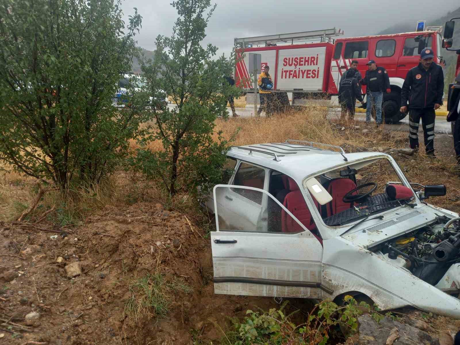 Koyulhisar’da Trafik Kazası: İki Yaralı