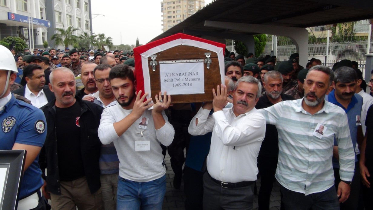 Mersin’de Özel Harekat Polisi Silah Kazası Sonucu Şehit Oldu