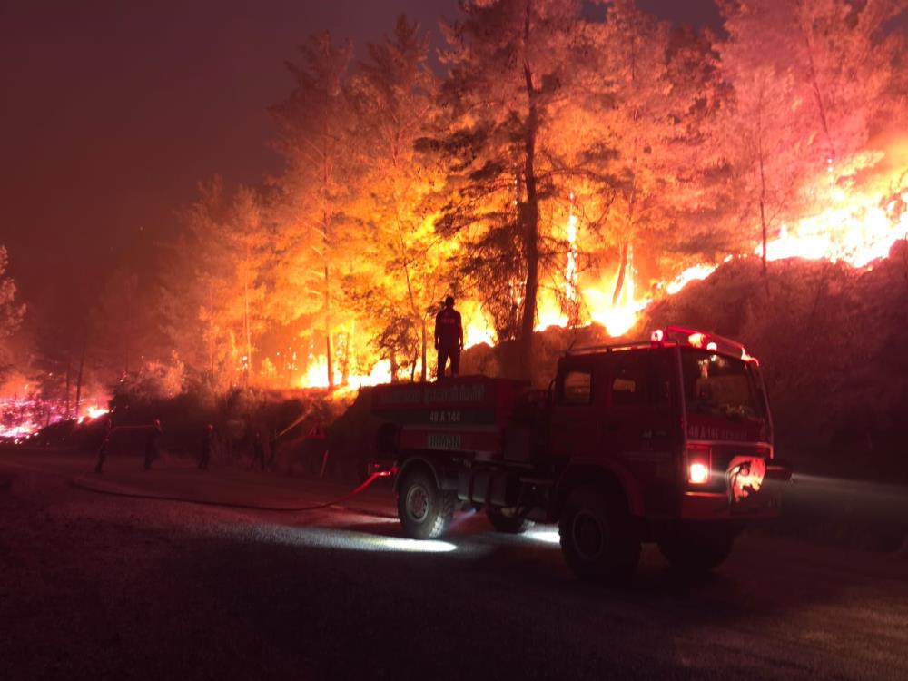 Muğla’da Orman Yangınlarıyla Mücadele Devam Ediyor