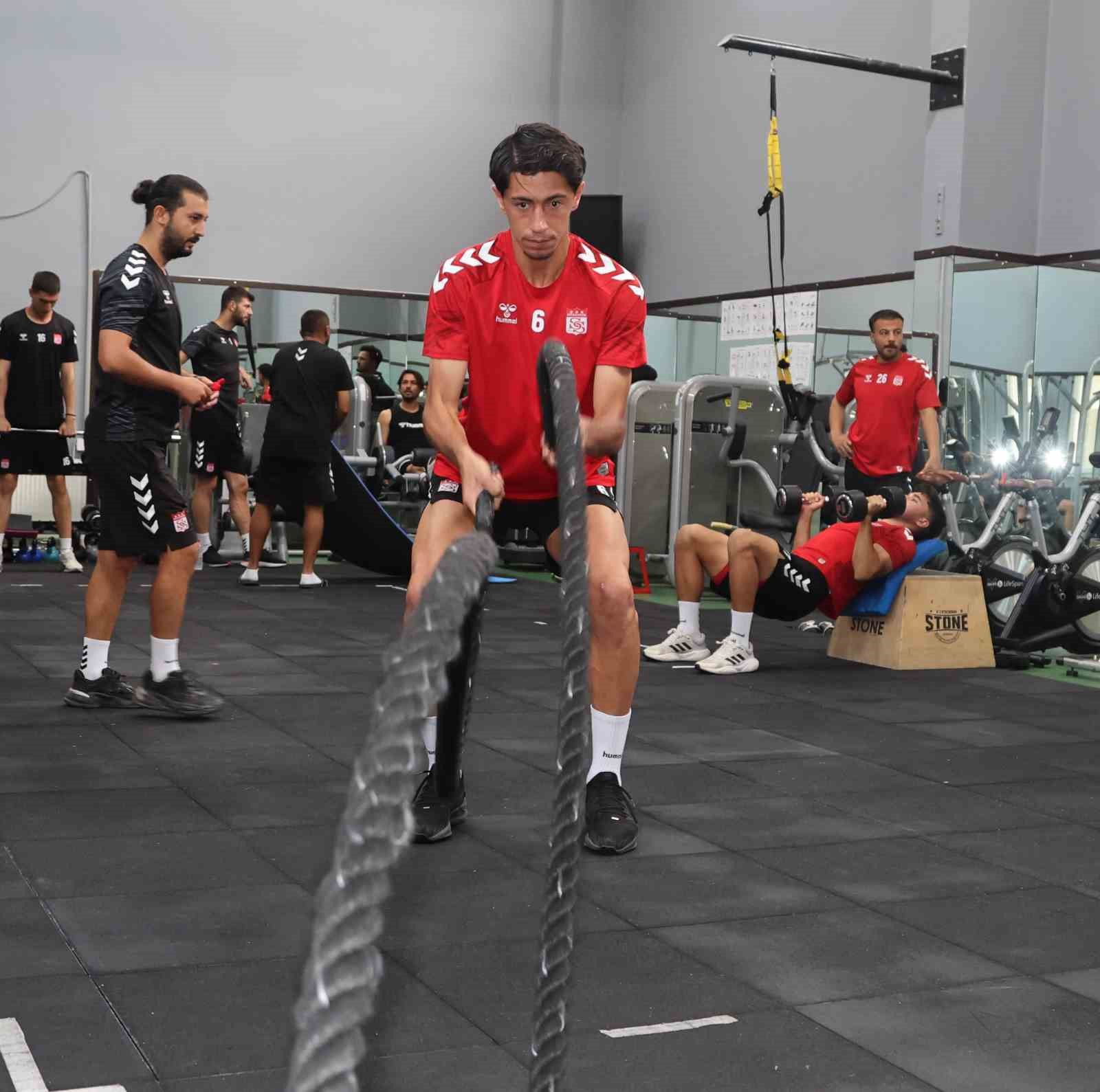 Özbelsan Sivasspor, Sarıyer Maçı Öncesi Yoğun Tempoda Çalışıyor