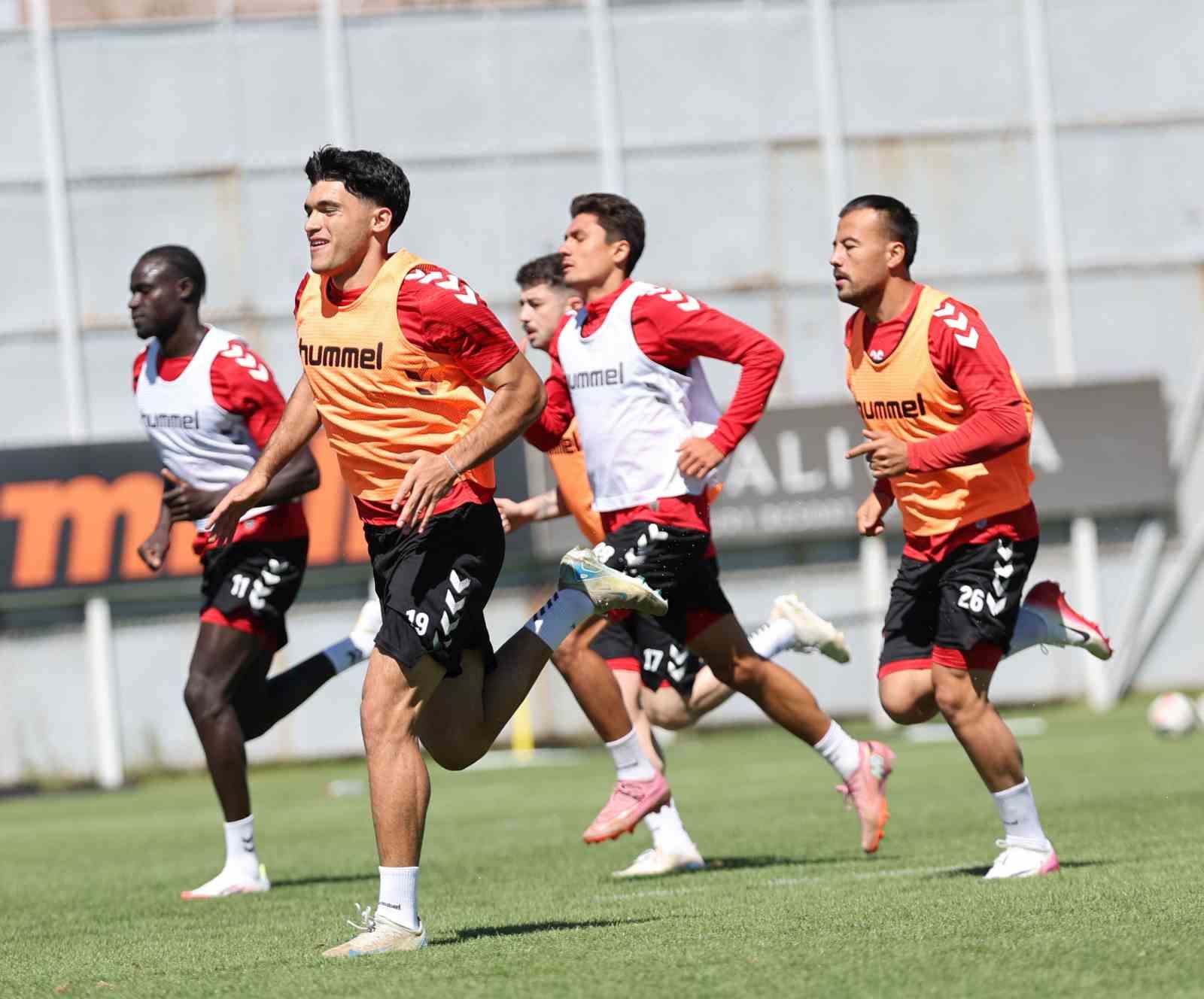 Özbelsan Sivasspor, Şiran Yıldız Spor ile Kupa Maçı İçin Hazırlıklara Başladı