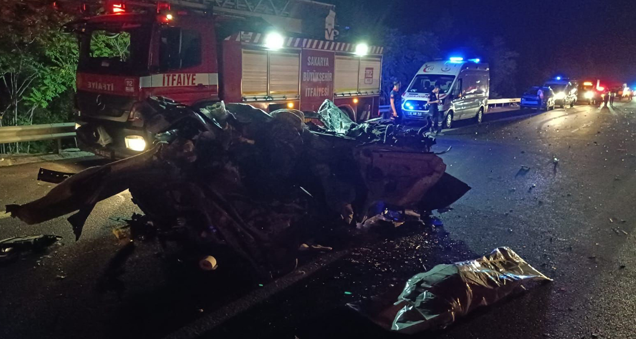 Sakarya Anadolu Otoyolu’nda Korkunç Trafik Kazası: 1 Ölü, 1 Yaralı