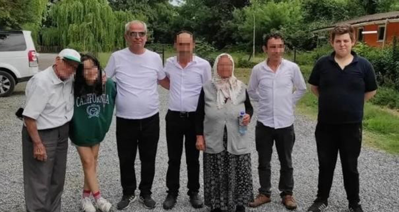Savcı Ercan Kayhan, Katil Zanlısıyla Aynı Fotoğrafta