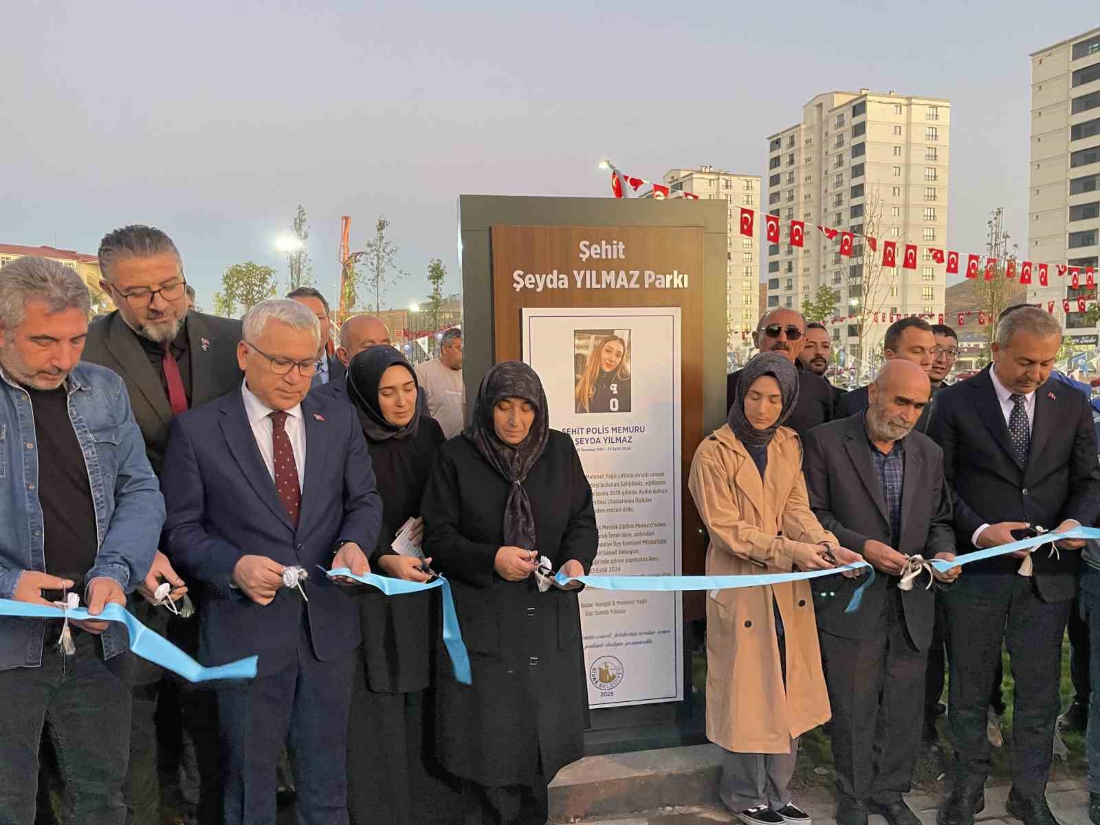 Şehit Polis Memuru Şeyda Yılmaz’ın Adı Sivas’ta Parkta Yaşatılıyor