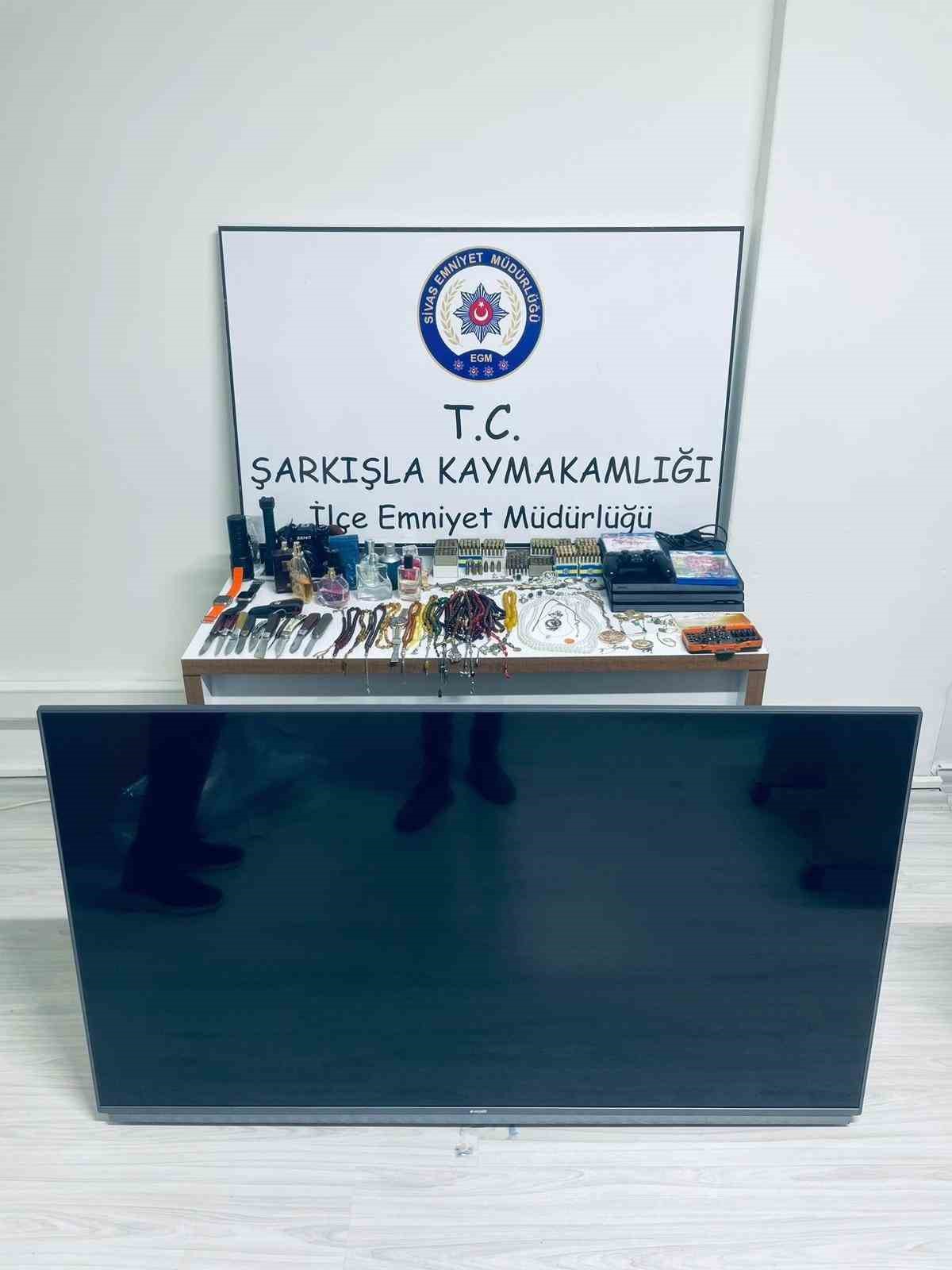 Sivas Şarkışla’da Seri Hırsızlık Olaylarına Karışan İki Şüpheli Tutuklandı