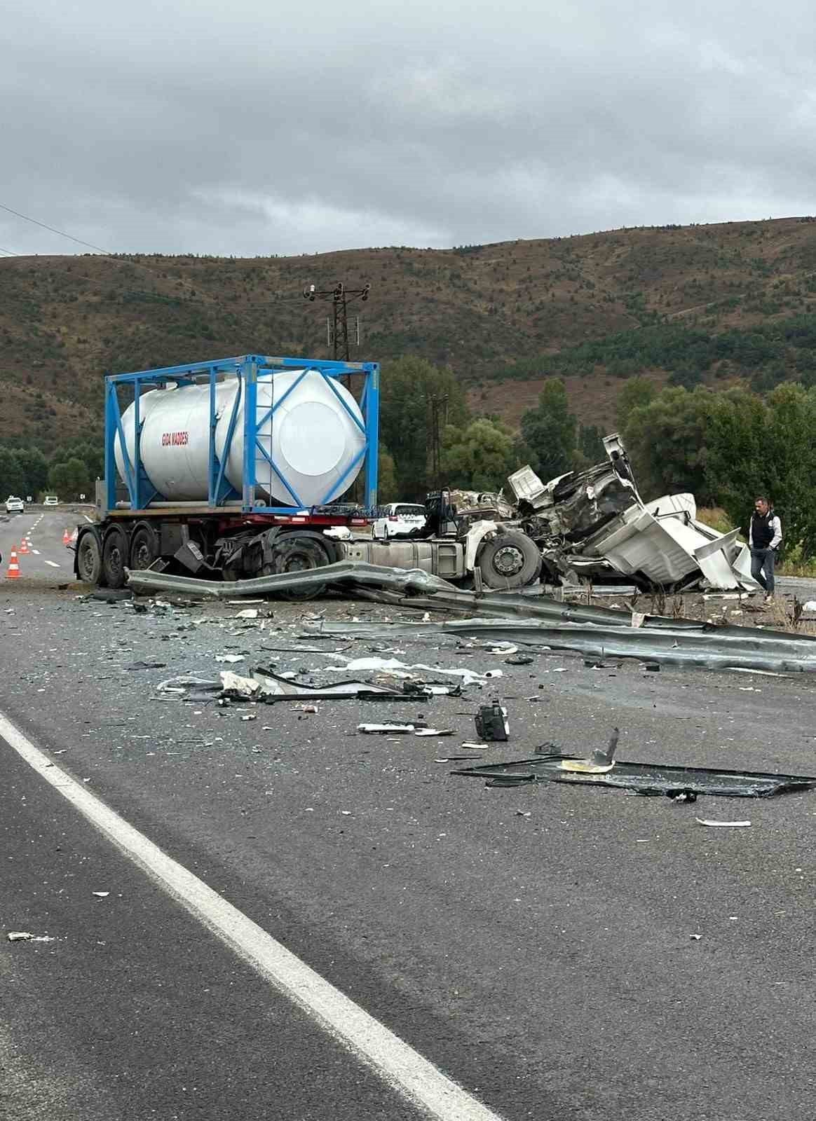 Sivas Yıldızeli’nde Trafik Kazası: 18 Yaralı, 3’ü Ağır