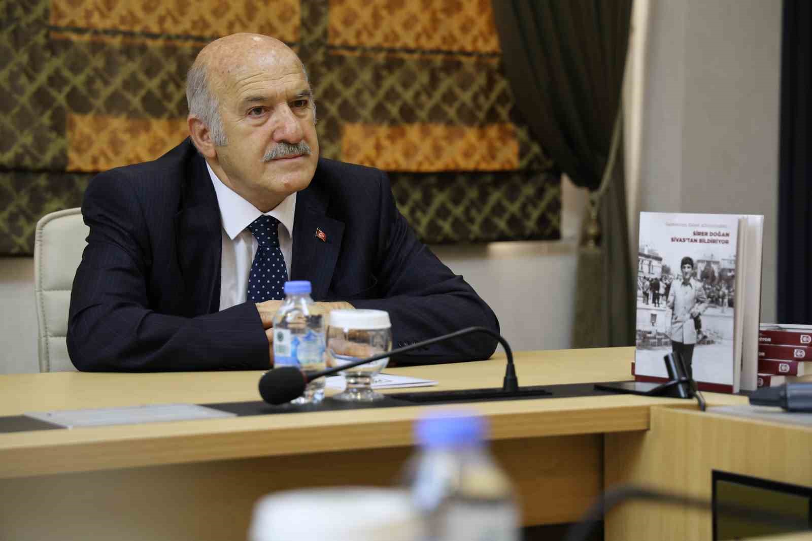 Sivas’ın Tarihine Işık Tutan Kitap: Duayen Gazeteci Sirer Doğan’ın Arşivi Kitaplaştırıldı