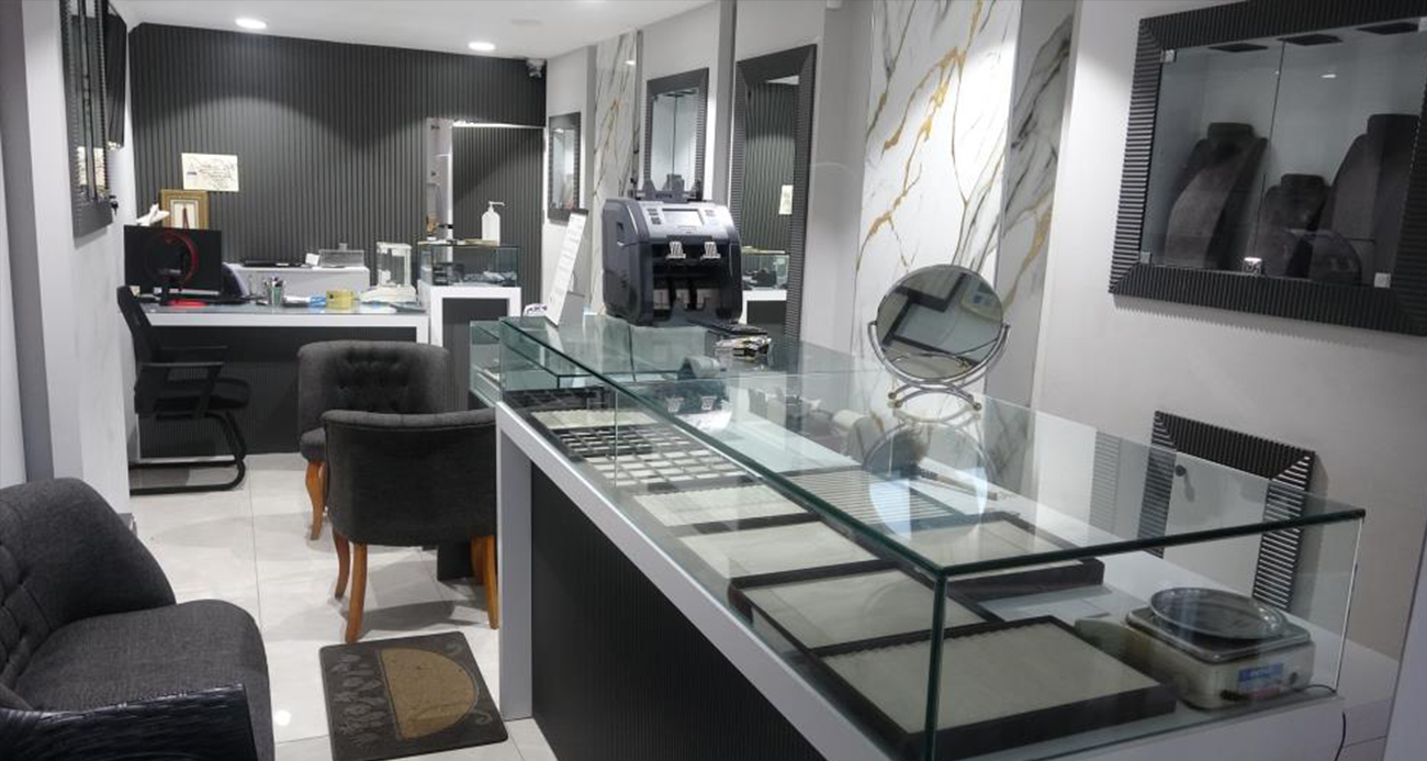 Antalya’da Kuyumcu Soygunu: 5 Kilo Altın Çalındı