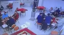 Balıkesir Depreminde Kahvehanede Okey Heyecanı