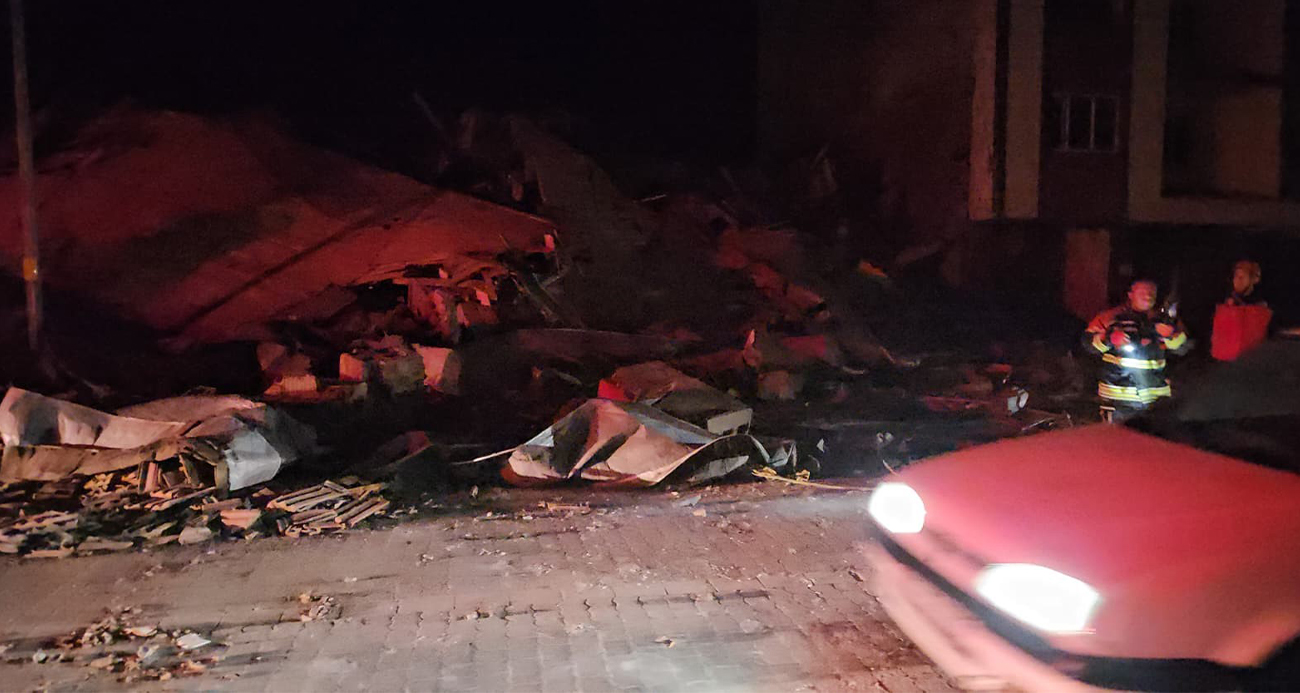 Balıkesir Sındırgı’da 6.1 Büyüklüğünde Deprem: Üç Bina Hasar Gördü