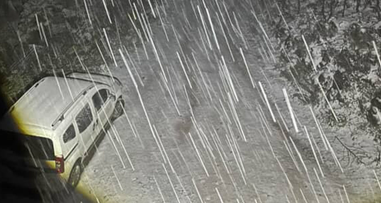 Bolu Mengen’de Kar Yağışı Yaylaları Beyaza Sarıyor