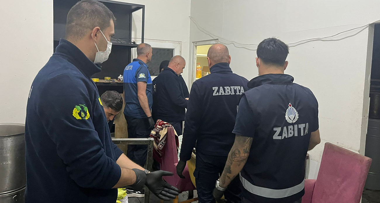 Diyarbakır’da Skandal: Tarihi Geçmiş Gıdalarla Dolu Yemek Fabrikasına Mühür
