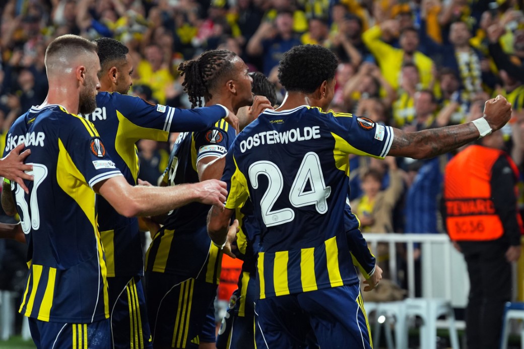 Fenerbahçe, Stuttgart Karşısında Zaferle Ayrıldı