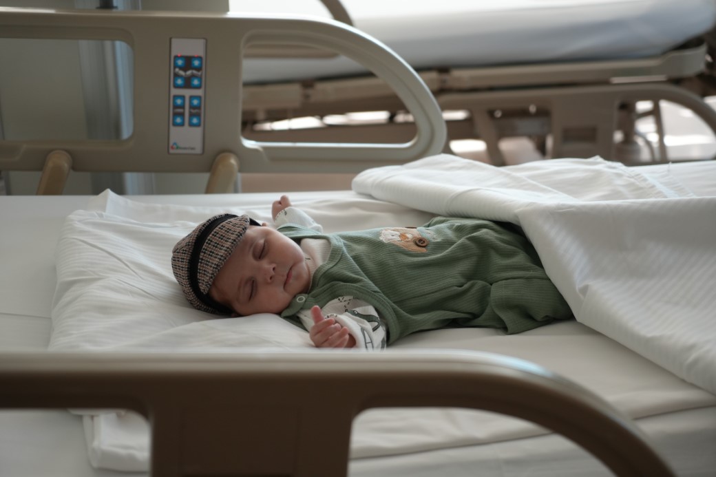 Filistin’den Antalya’ya Uzanan Umut Yolculuğu: 10 Aylık Mahmoud’un Karaciğer Nakli Hikayesi