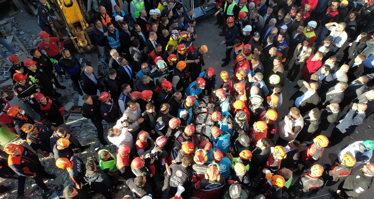 Gebze’deki Bina Çökmesi Sonrası Kurtarılan Genç Kızın Durumu İyi