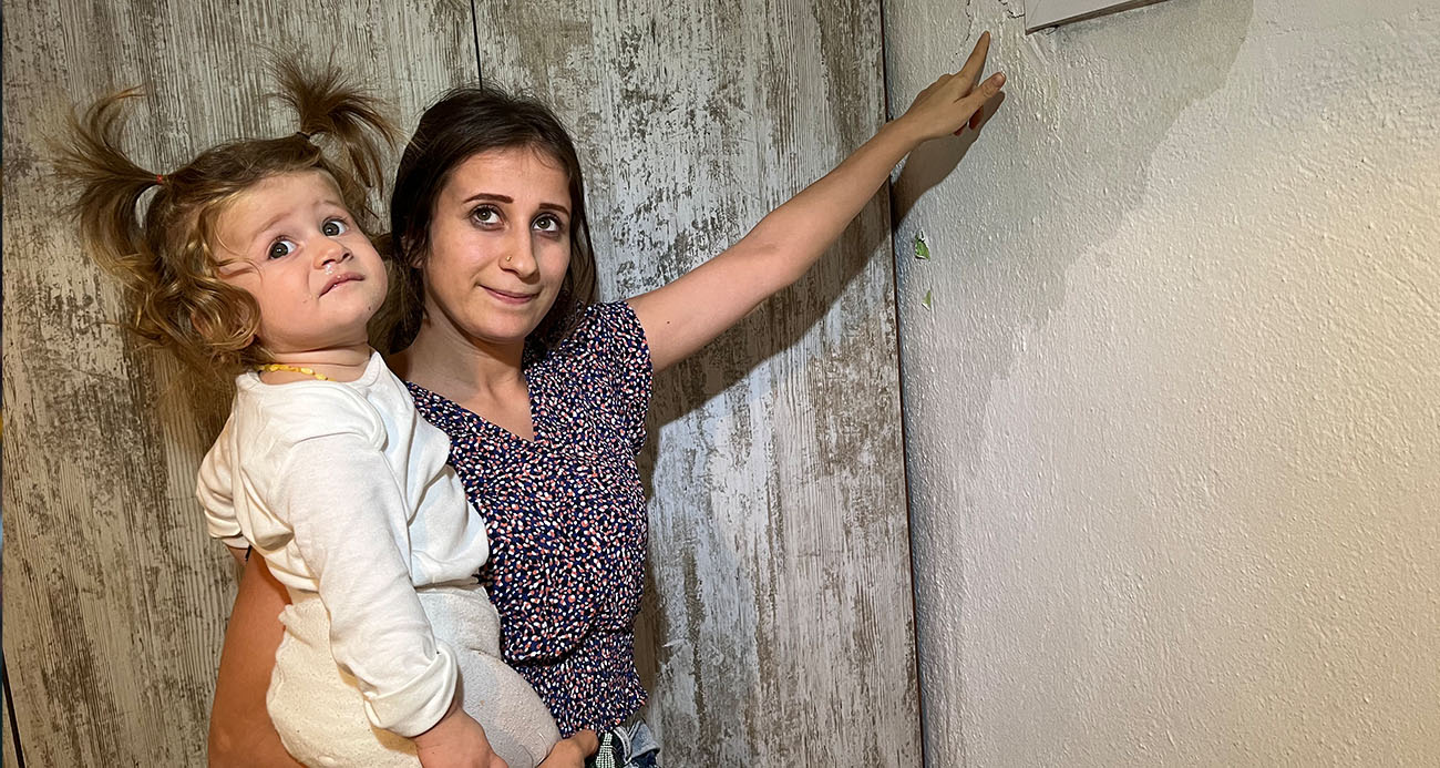 İzmir Karabağlar’da Patlayan Su Boruları Evlere Zarar Verdi