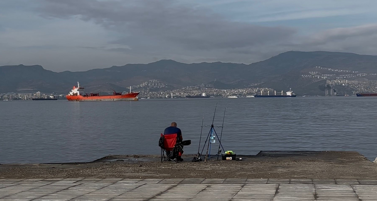 İzmir’de Balıkçının Oltasına İnsan Kafatası Takıldı