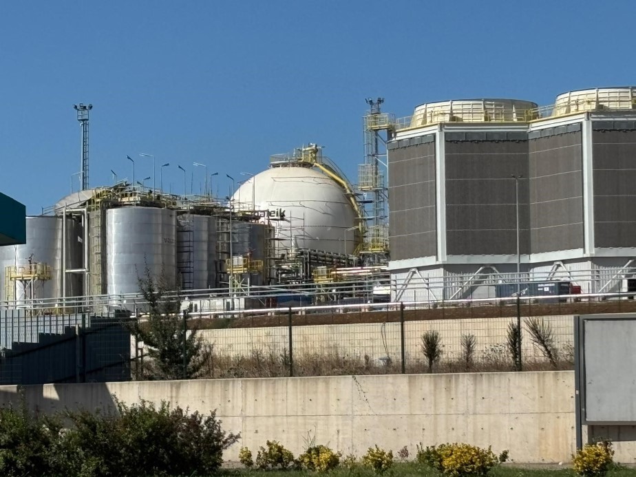 Kocaeli’de Petrokimya Fabrikasında Patlama: İki İşçi Hayatını Kaybetti