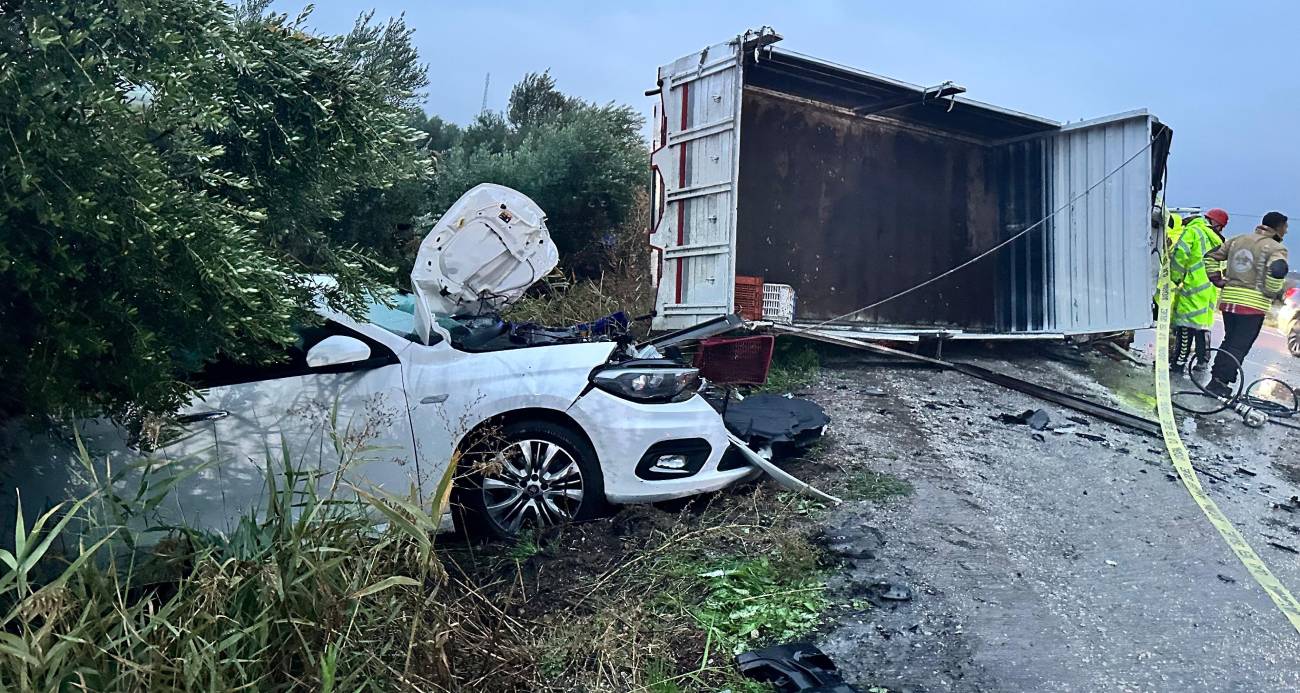 Manisa Alaşehir’de Yağışın Etkisiyle Meydana Gelen Trafik Kazası: 2 Ölü, 3 Yaralı