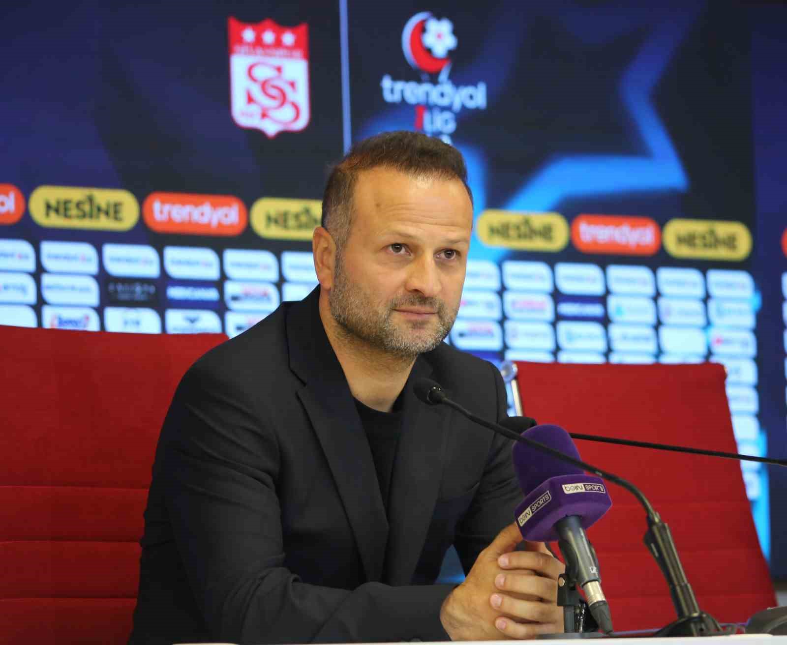 Osman Zeki Korkmaz, Hakem Kararlarına Tepki Gösterdi