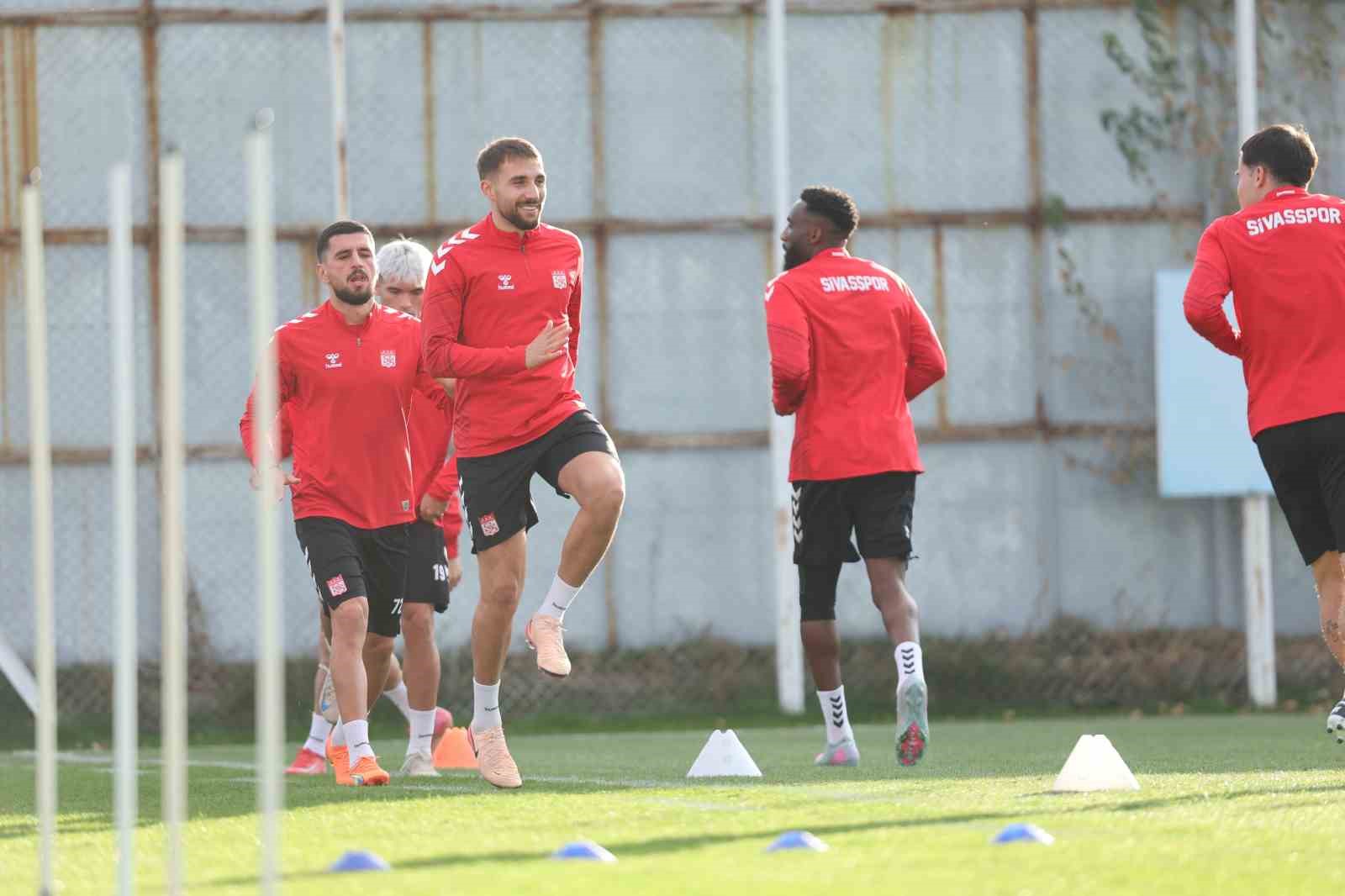 Sivasspor, Hatayspor Maçına Hazırlıklarını Sürdürüyor