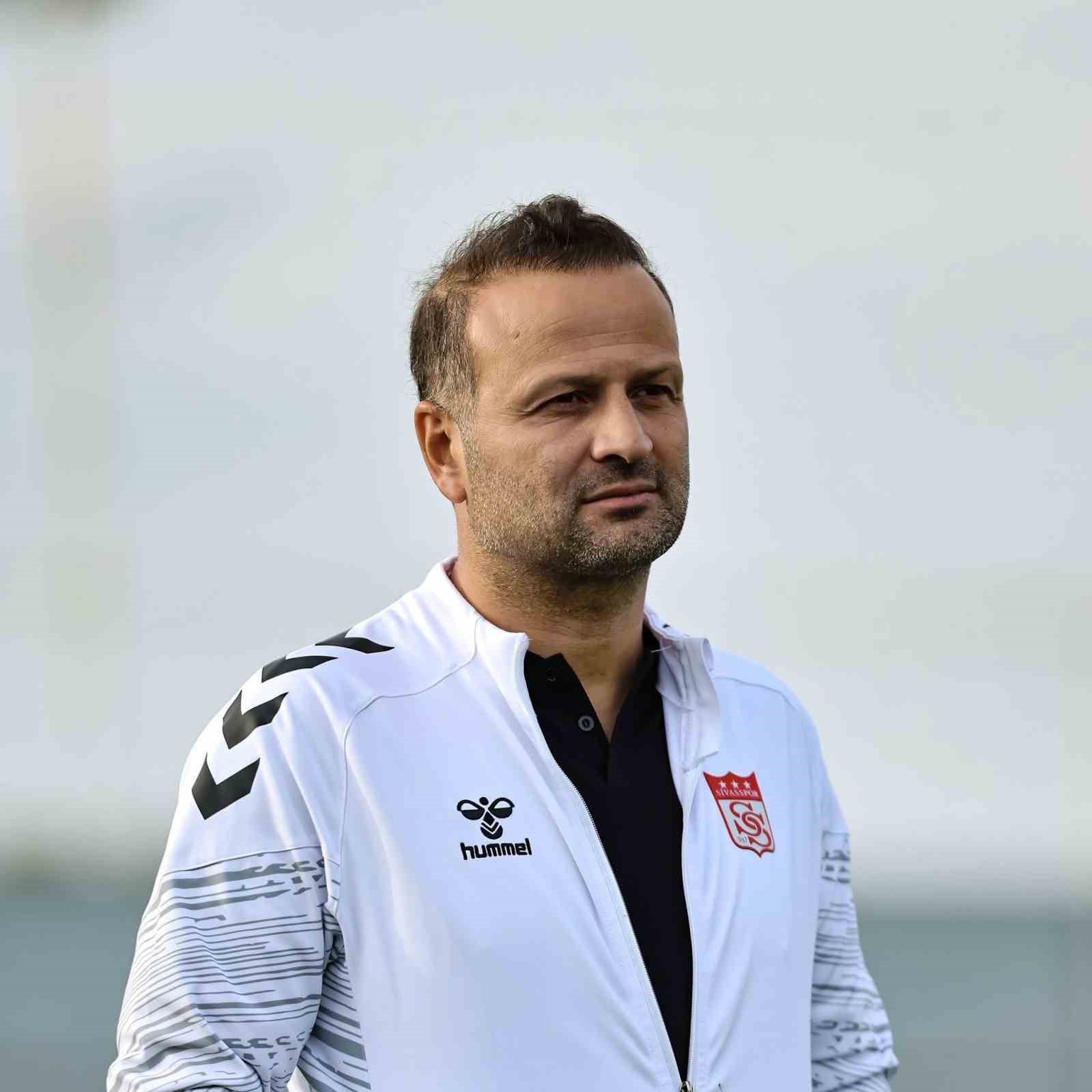 Sivasspor, Teknik Direktör Osman Zeki Korkmaz’la Yollarını Ayırıyor