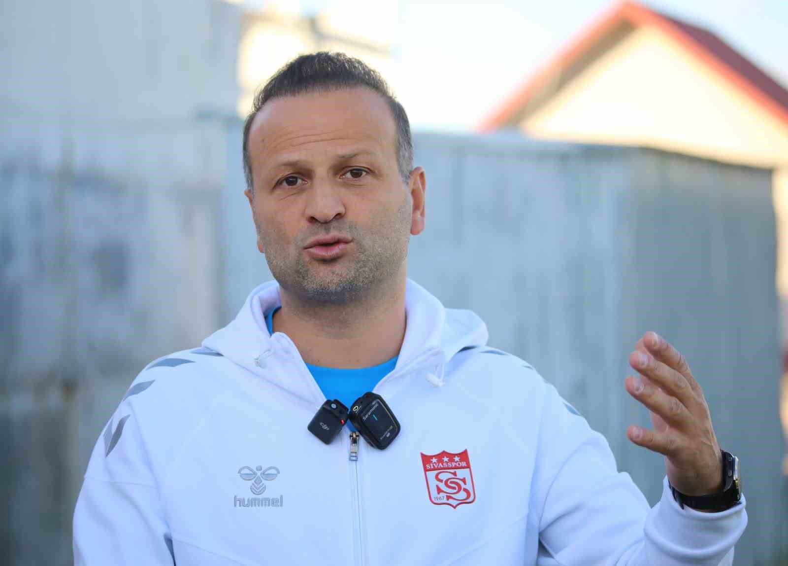 Sivasspor Teknik Direktörü Korkmaz: Play-Off Hedefimiz Kesin