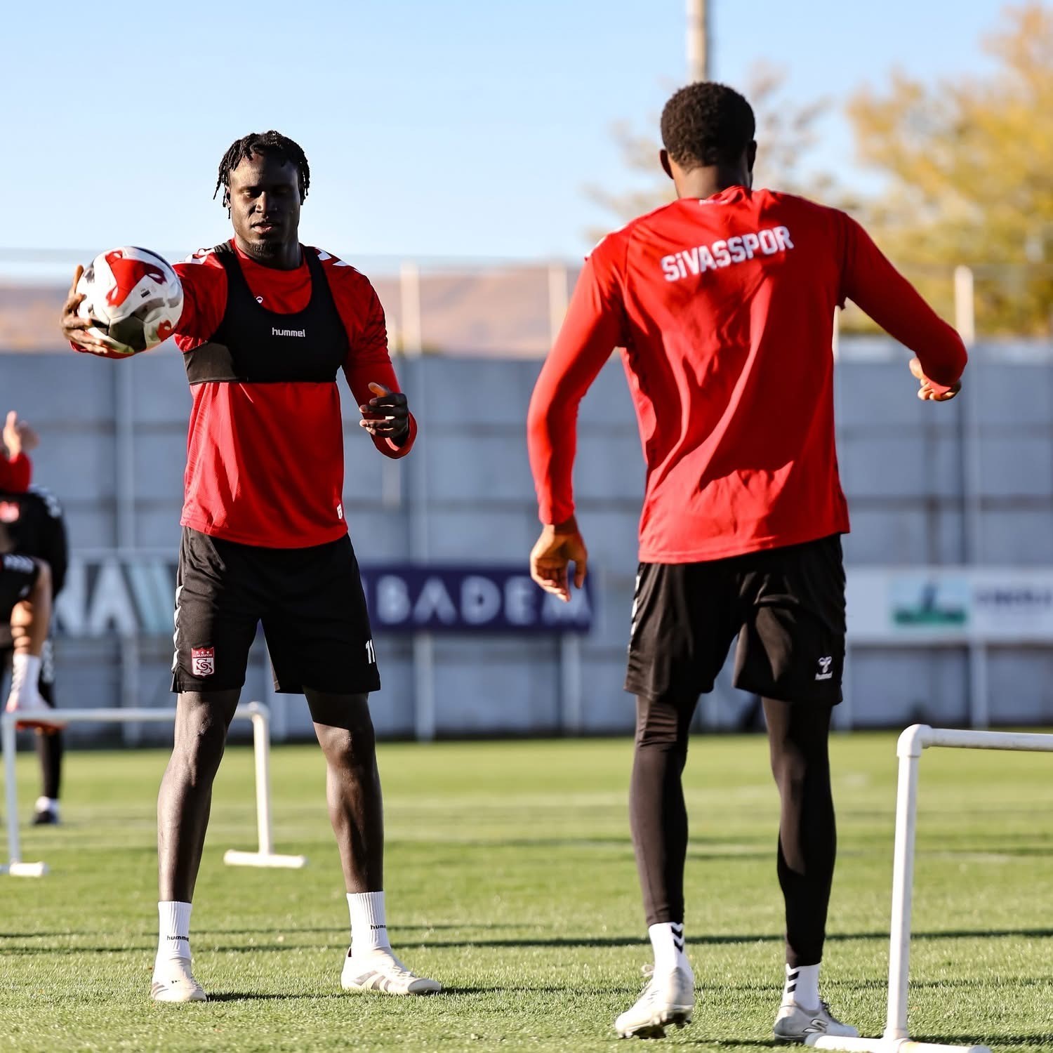 Sivasspor, Ümraniyespor Maçı Öncesi Hazırlıklarını Sürdürüyor