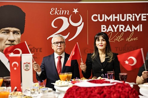 Sivas’ta Cumhuriyetin 102. Yılı Coşkuyla Kutlandı