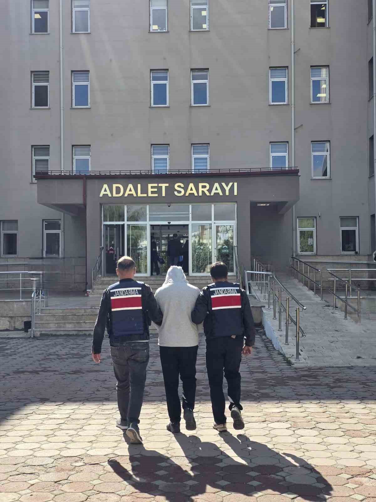 Sivas’ta Firari FETÖ Üyesi Jandarma Operasyonuyla Yakalandı