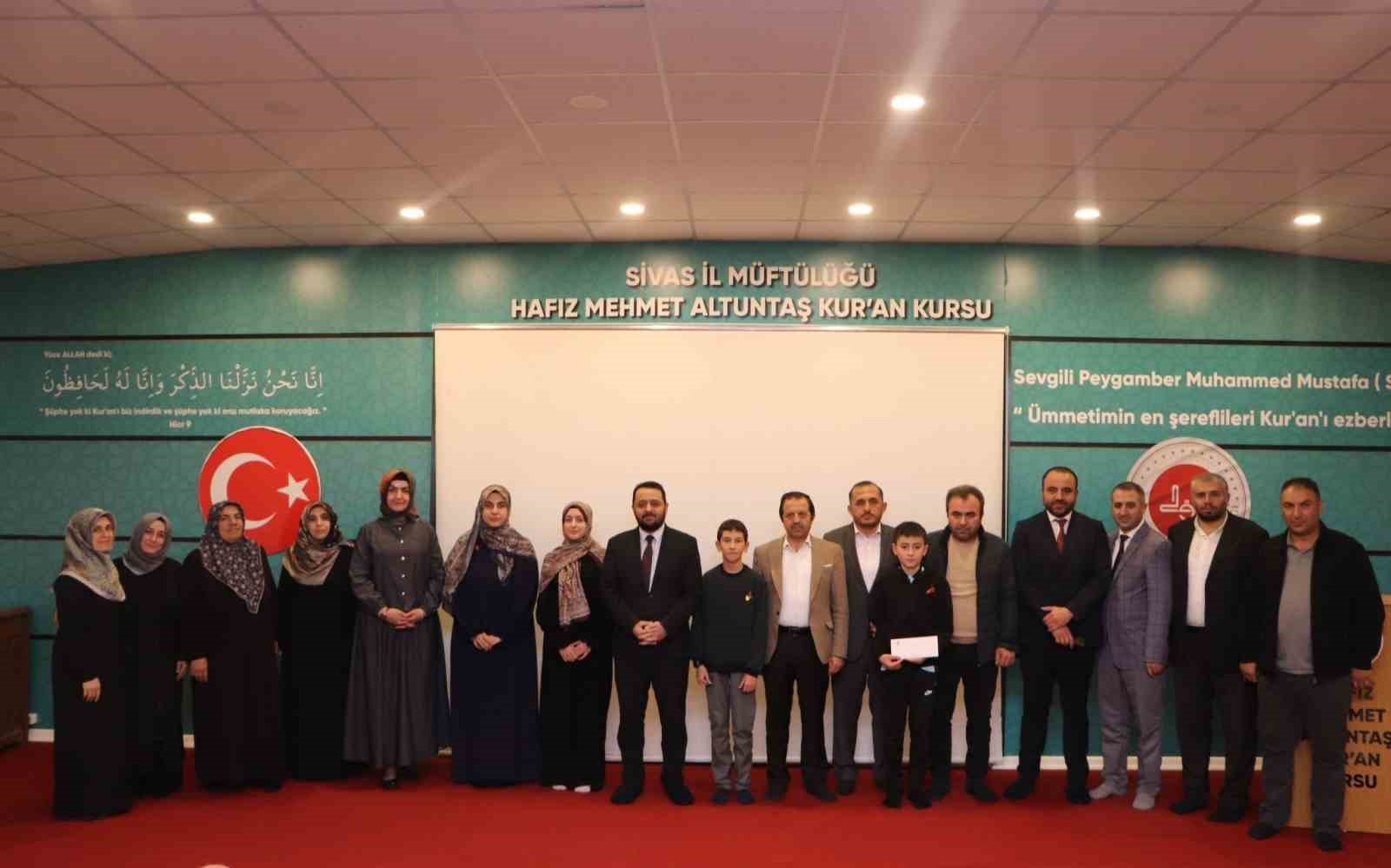Sivas’ta Kur’an-ı Kerim Yarışmalarının Parlayan Yıldızları Ödüllerini Aldı