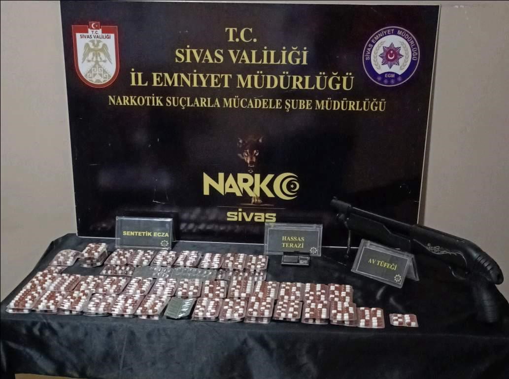 Sivas’ta Uyuşturucu Operasyonu: Dört Kişi Tutuklandı