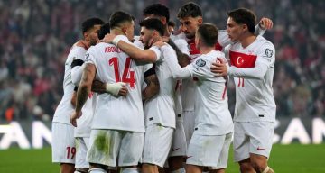 A Milli Futbol Takımı, Zorlu İspanya Deplasmanında