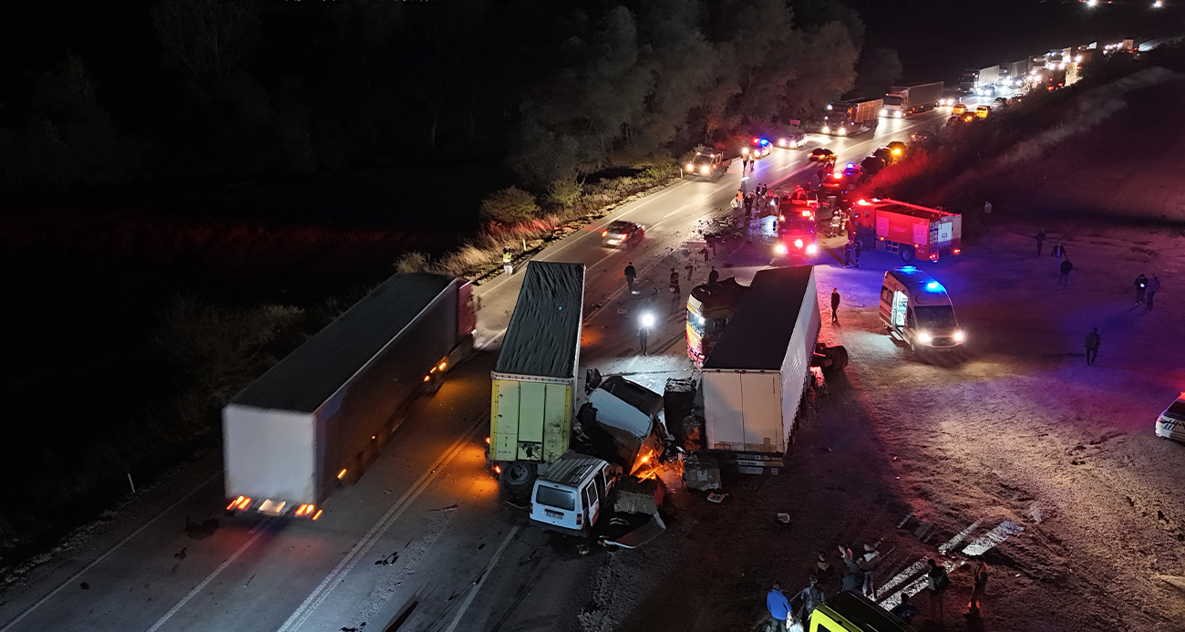 Edirne’de Zincirleme Trafik Kazası: 1 Ölü, 2 Yaralı
